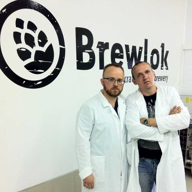 Архивная фотография основателей пивоварни Brewlok Станислава Белова и Максима Бушина Архивная фотография основателей пивоварни Brewlok Станислава Белова и Максима Бушина